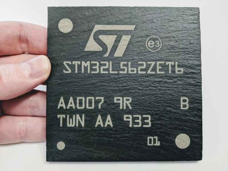 STM32L562ZET6