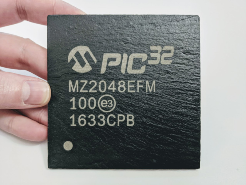 Microchip Technology - PIC32MZ2048EFM100-I/PT