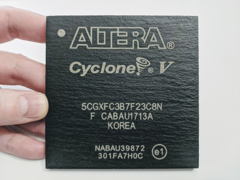 Altera Cyclone V FPGA